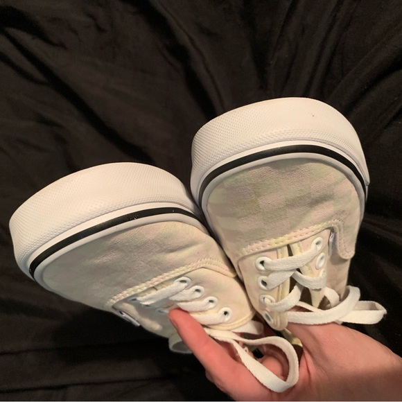 LIKE NEW CHECKERED VANS🏁 - Picture 7 of 10